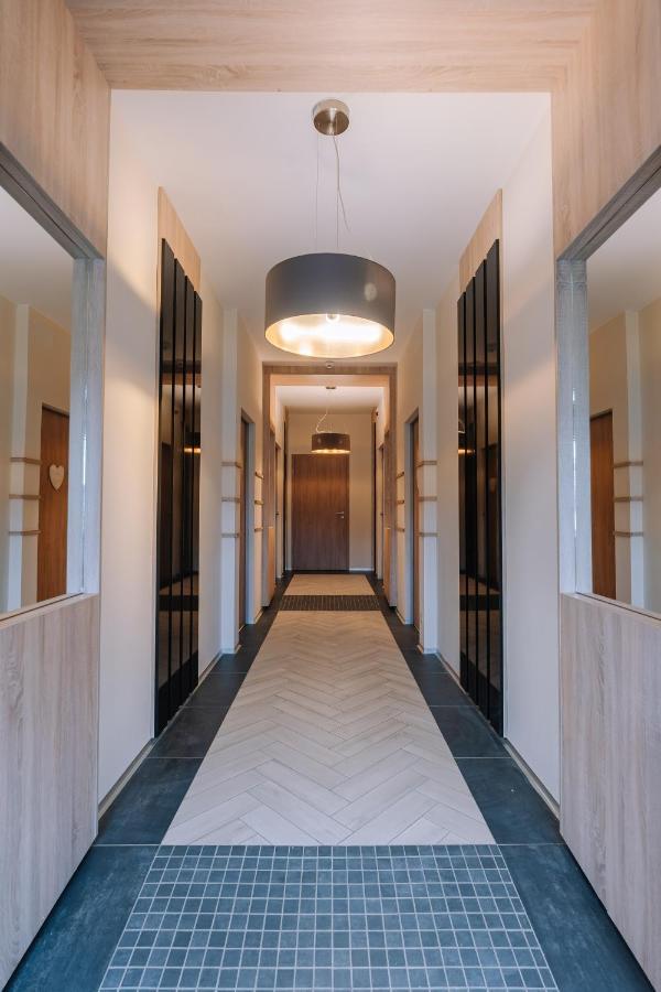 Vadvirag Panzio Hotell Ágfalva Exteriör bild